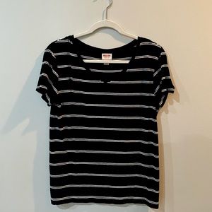 Black and white striped v-neck t-shirt.
